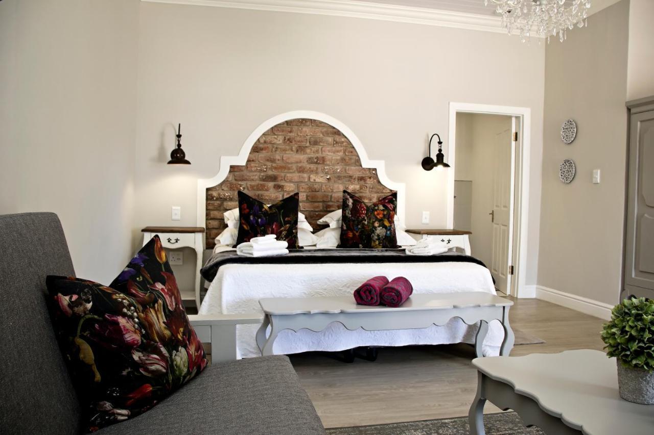French Karoo Guesthouse Бофорт-Уэст Экстерьер фото
